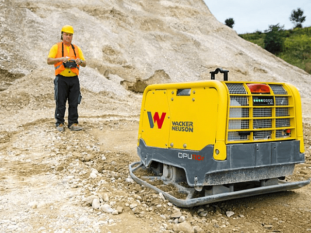 Виброплита реверсивная дизельная Wacker Neuson DPU 110r